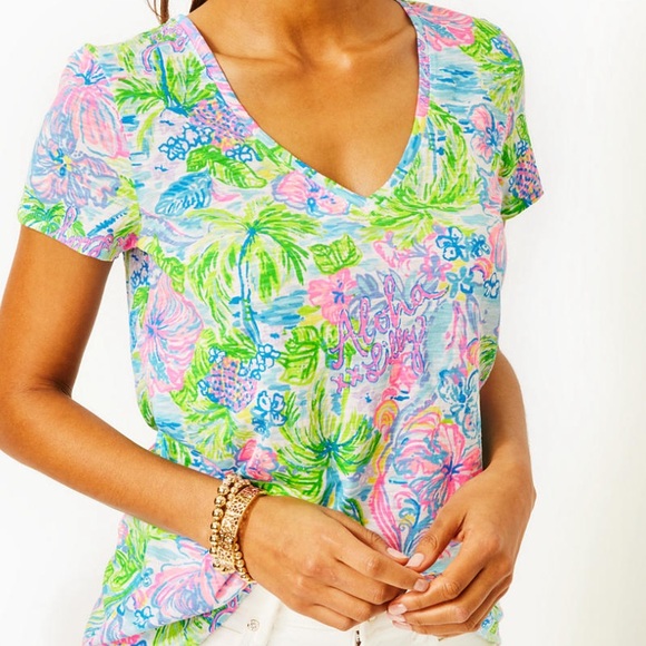 Lilly Pulitzer Tops - NWT Lilly Pulitzer Etta “Lilly Loves Hawaii”